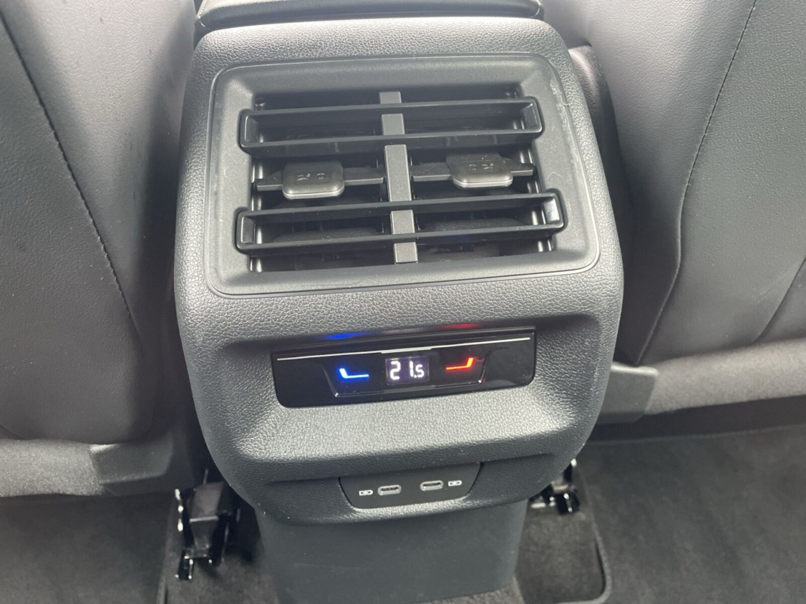 Volkswagen Tiguan – Bild 12