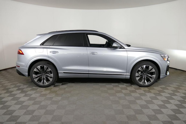 2026 Audi Q8