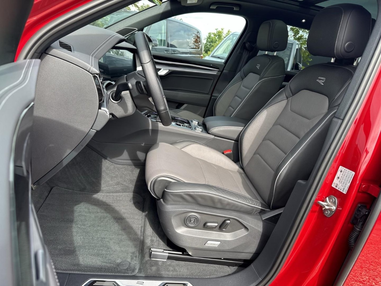 Volkswagen Touareg – Bild 12