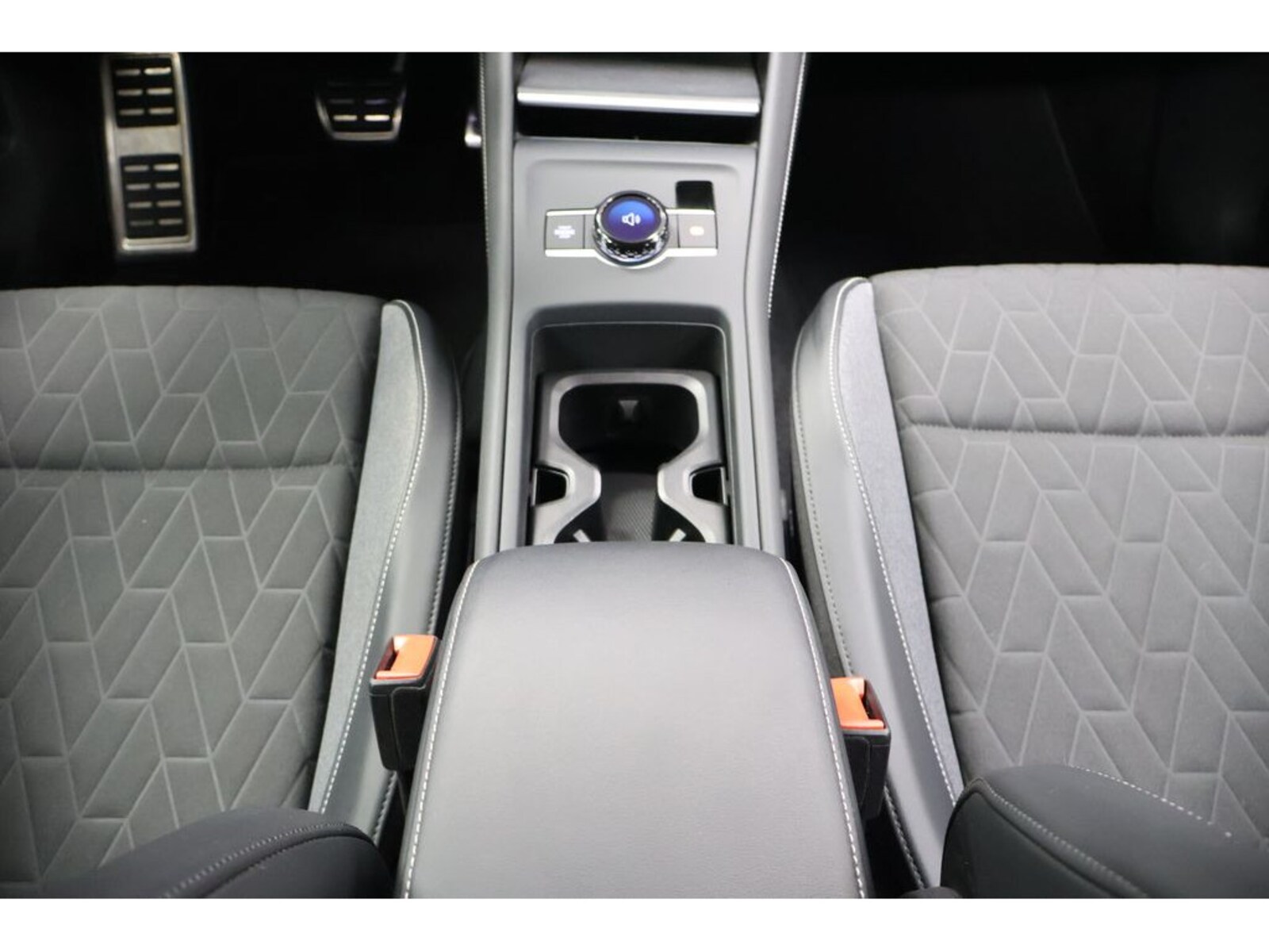 Volkswagen Tiguan – Bild 12