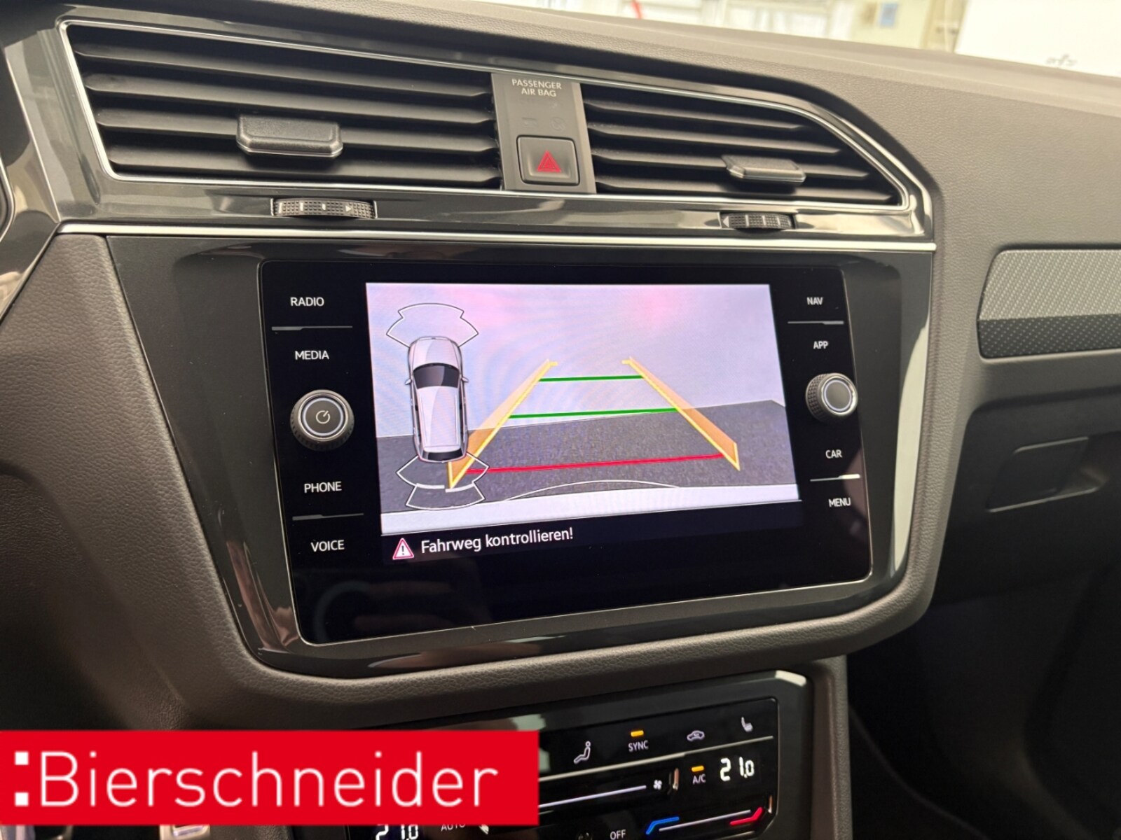 Volkswagen Tiguan – Bild 12