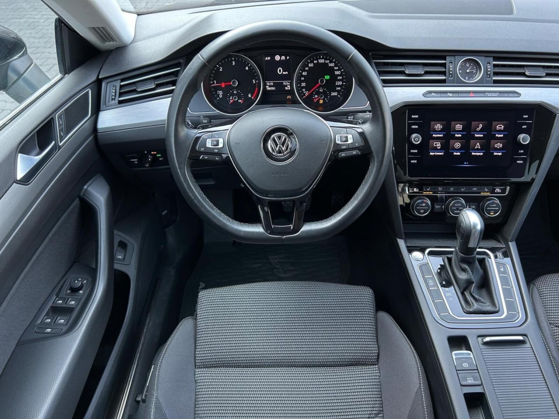 Volkswagen Arteon Model bazowy