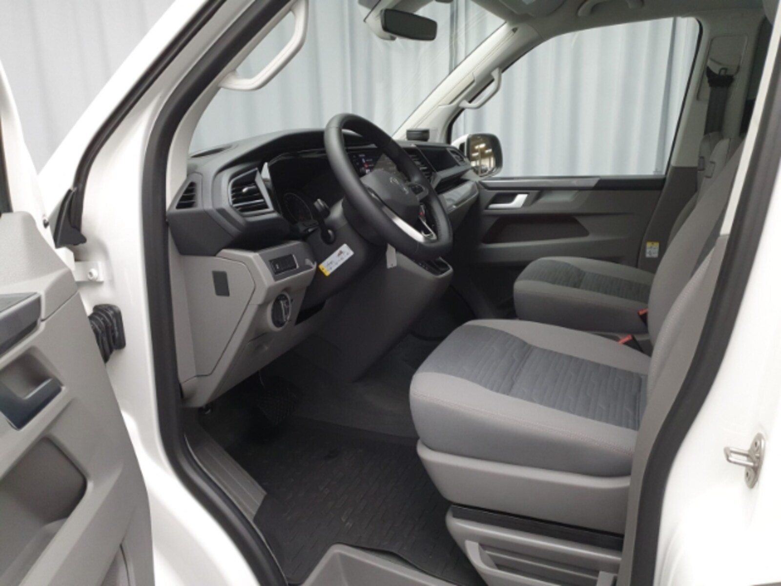 Volkswagen T6.1 California – Bild 7