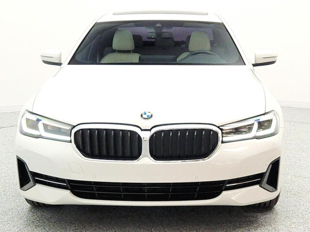 2023 BMW 530