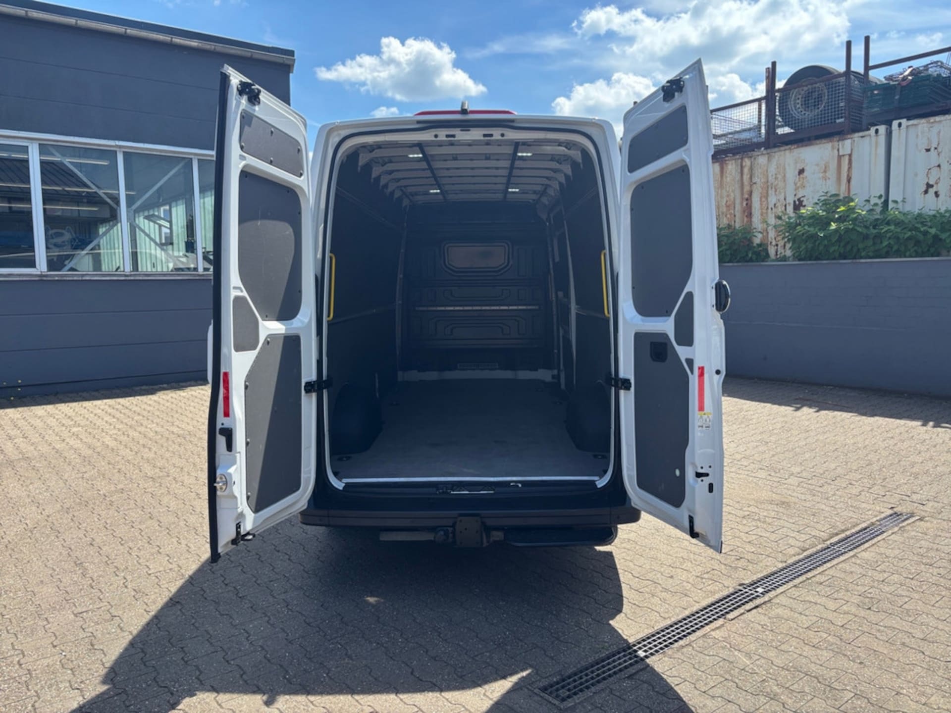 Volkswagen Crafter Kasten langer Radstand