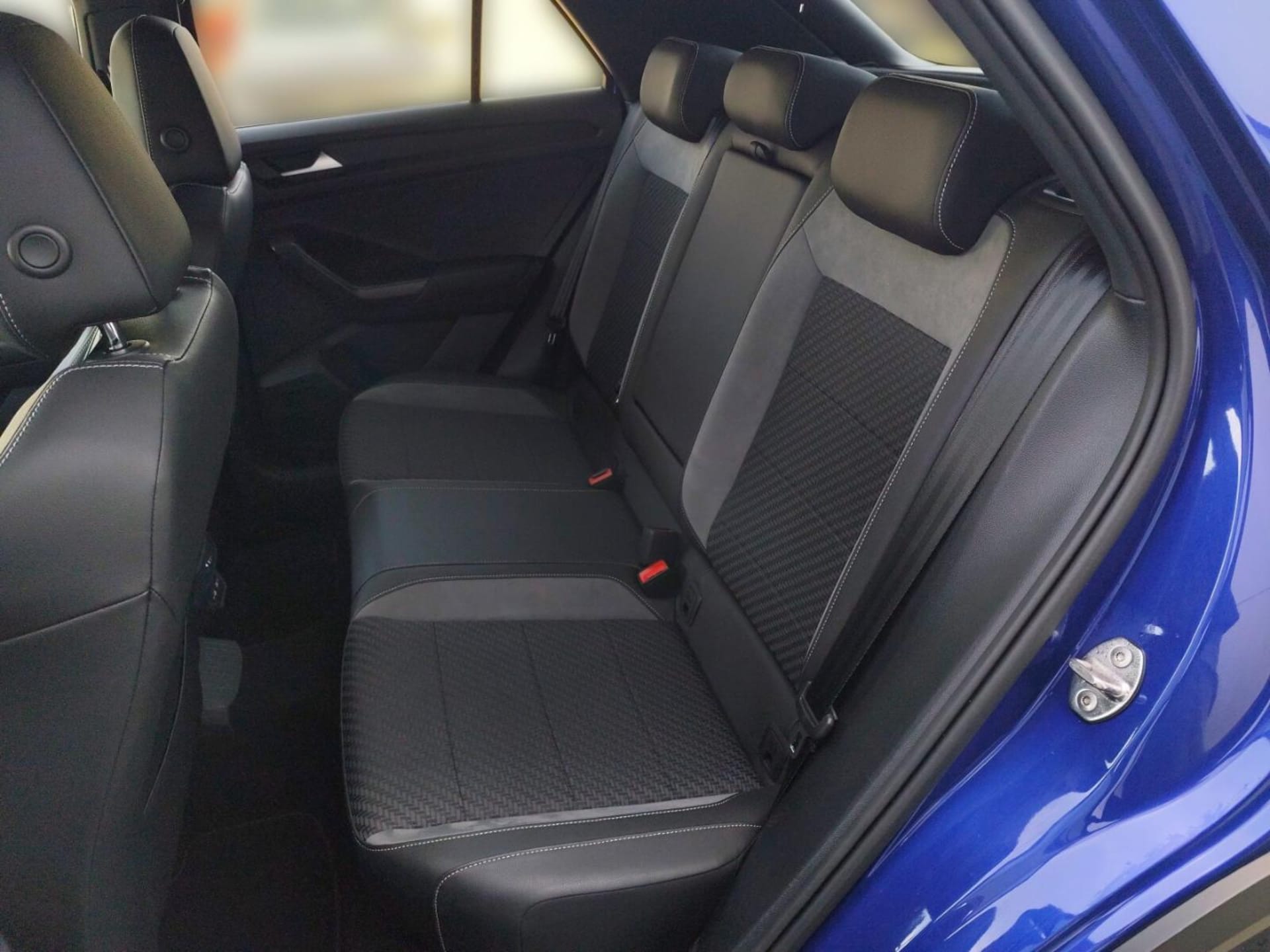 Volkswagen T-Roc R