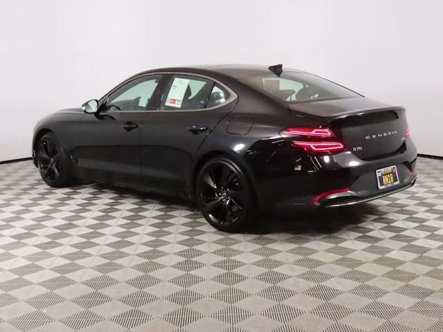 2023 Genesis G70