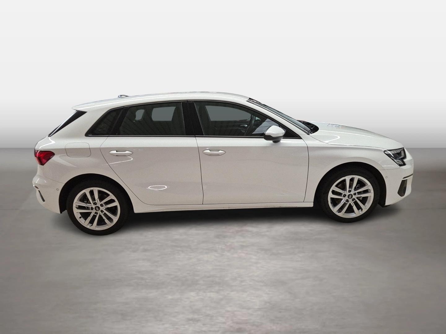Bild über Audi A3 Sportback 35 TDI S tronic - für weitere Informationen kontaktieren Sie den Audi Partner