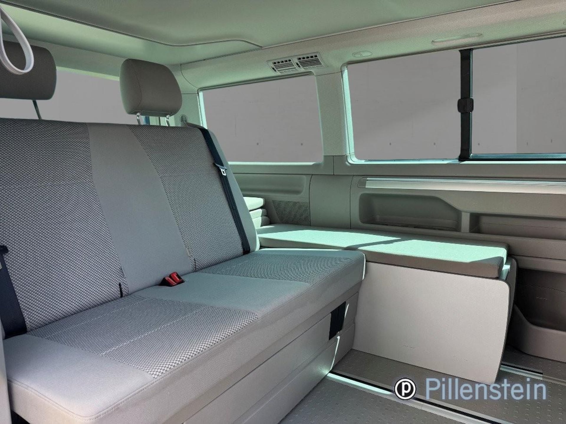 Volkswagen T6 California Beach