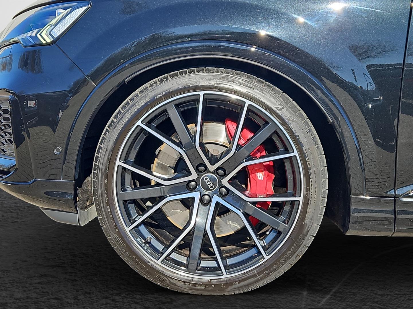 Image about Audi SQ7 TFSI quattro tiptronic