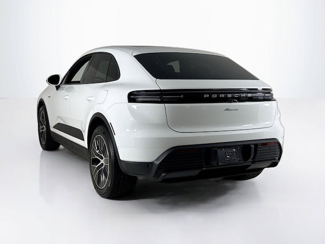 2025 Porsche Macan Electric