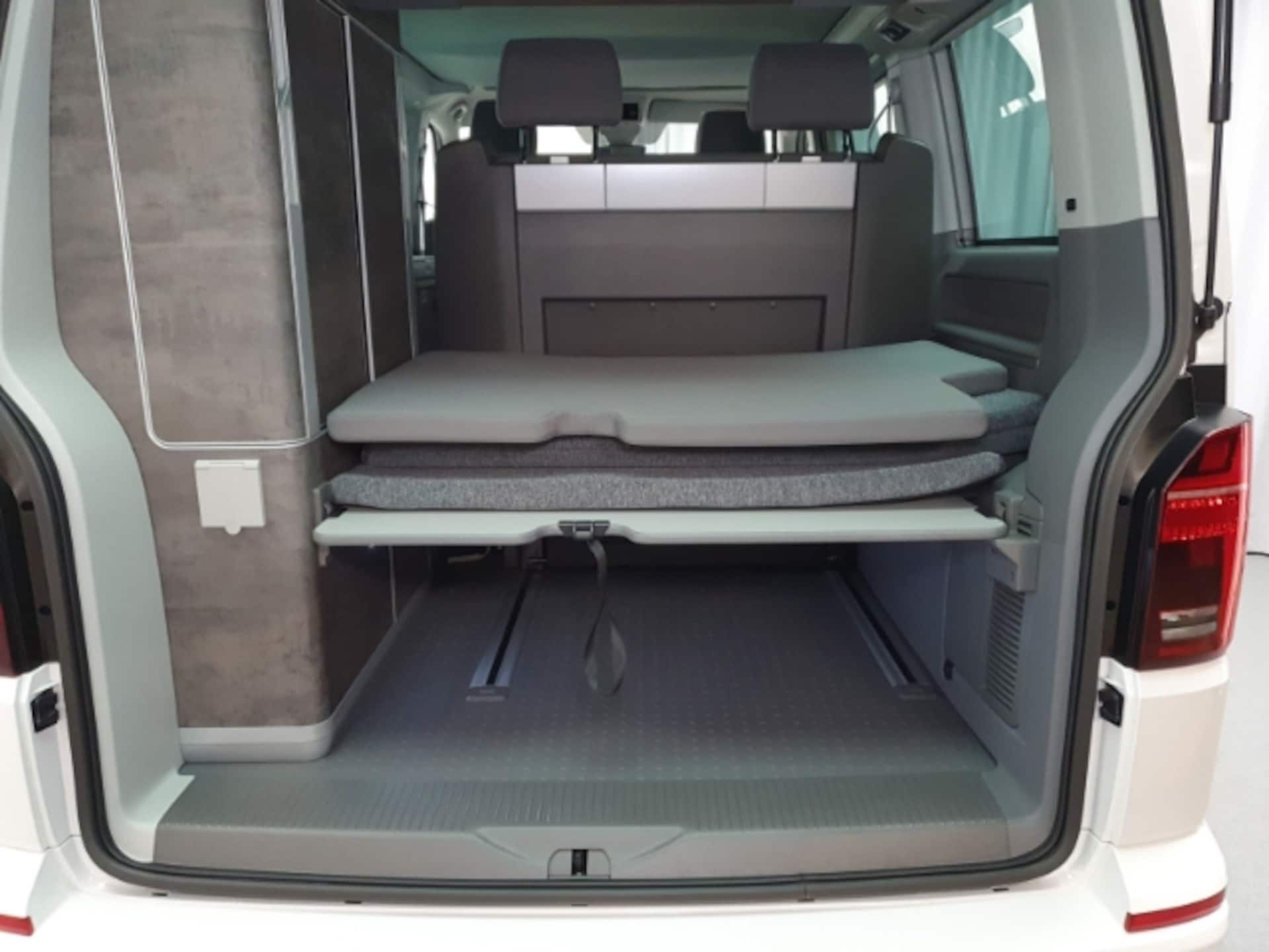 Volkswagen T6.1 California Ocean
