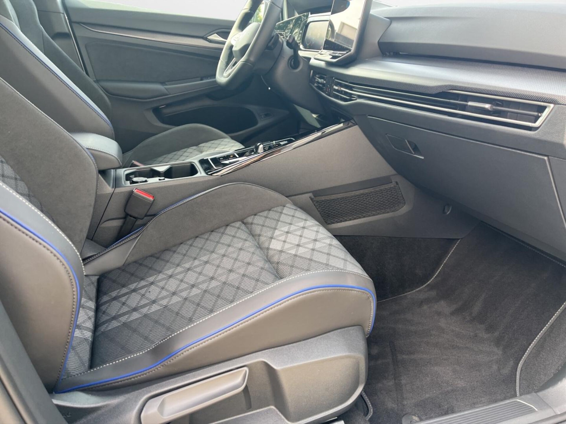 Volkswagen Golf Variant R-Line