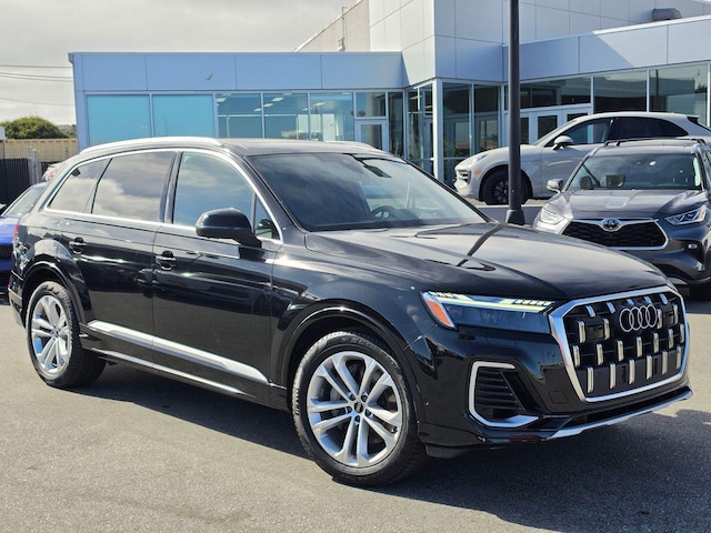 Photo of 2025 Audi Q7 