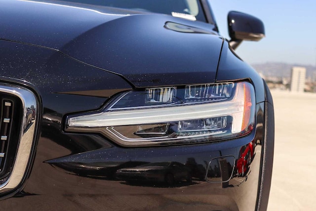 2023 Volvo V60 Cross Country Plus - Photo 7