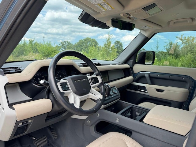 2023 Land Rover Defender