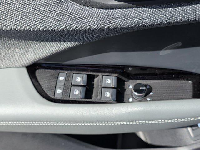 2026 Audi Q3 Base - Photo 16