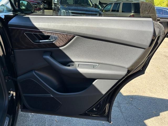 2022 Audi Q8 Premium Plus - Photo 22