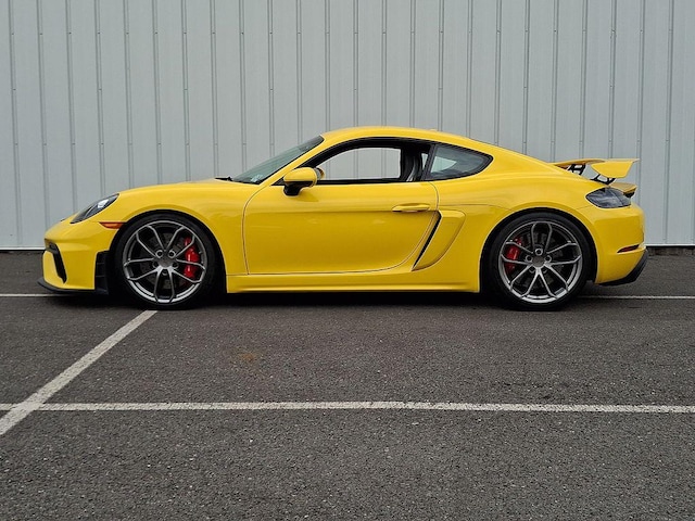 2023 Porsche 718 Cayman