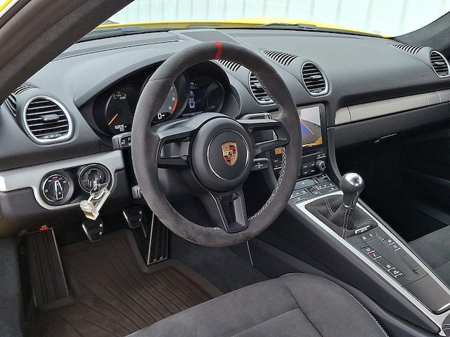 2023 Porsche 718 Cayman