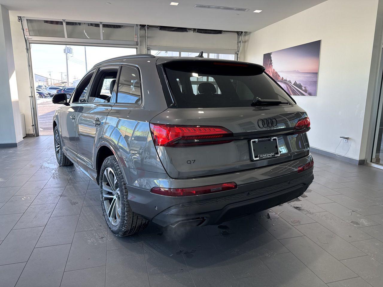 2026 Audi Q7 Premium - Photo 6