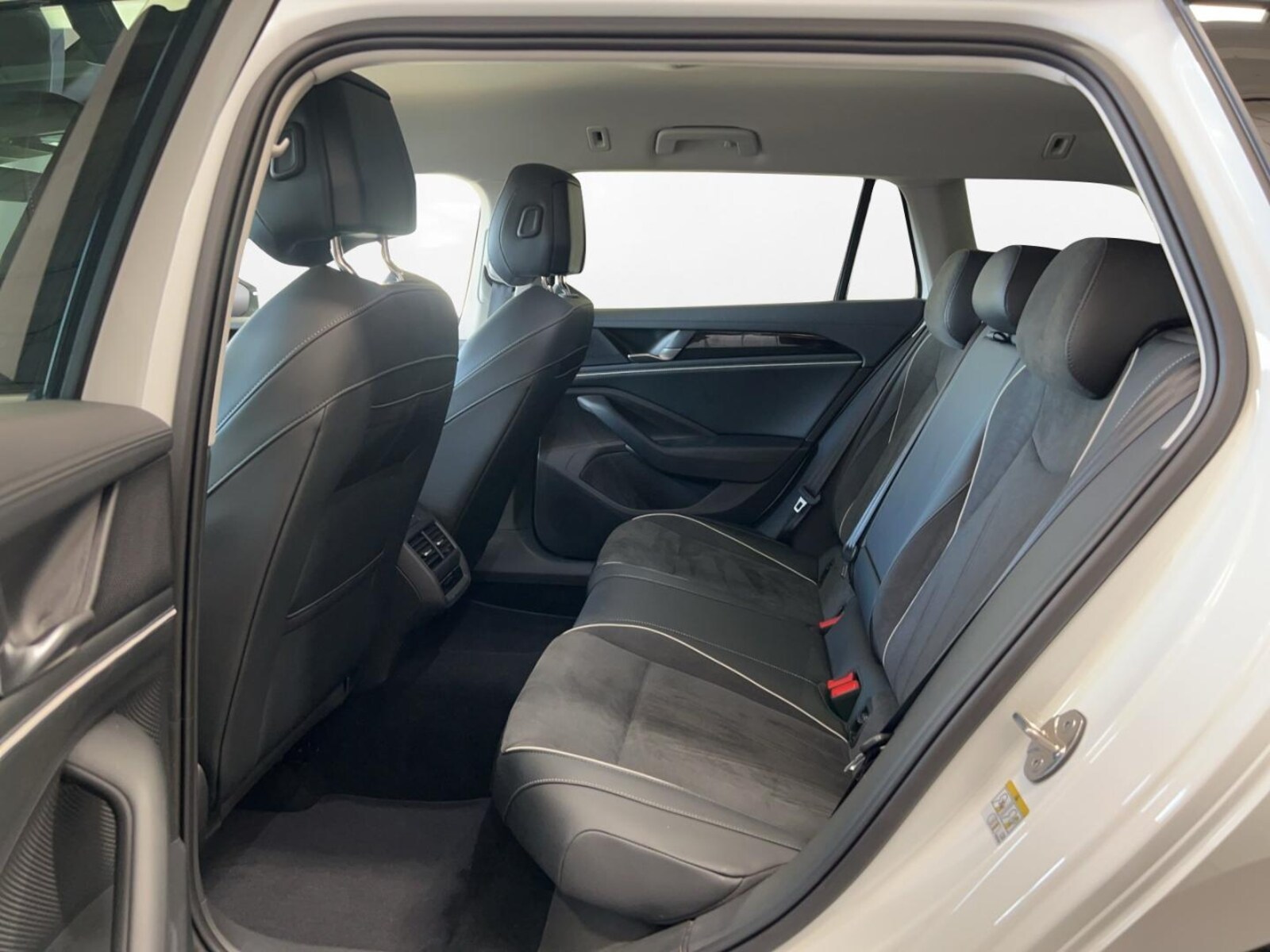 Volkswagen Passat – Bild 11