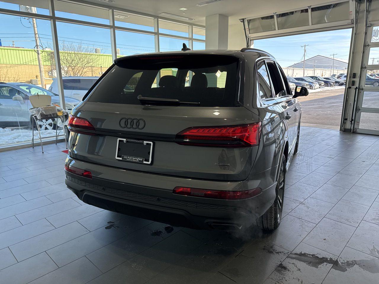 2026 Audi Q7 Premium - Photo 7