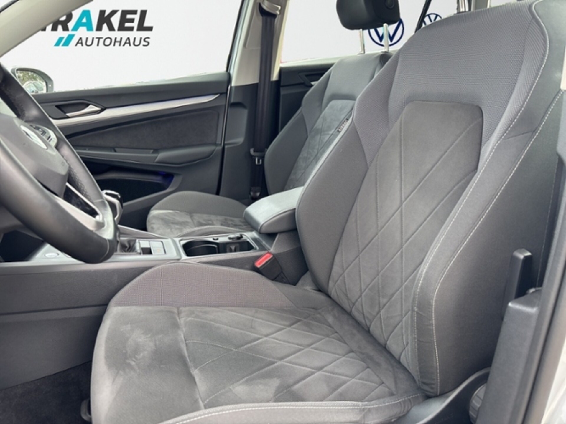 Volkswagen Golf Variant Life