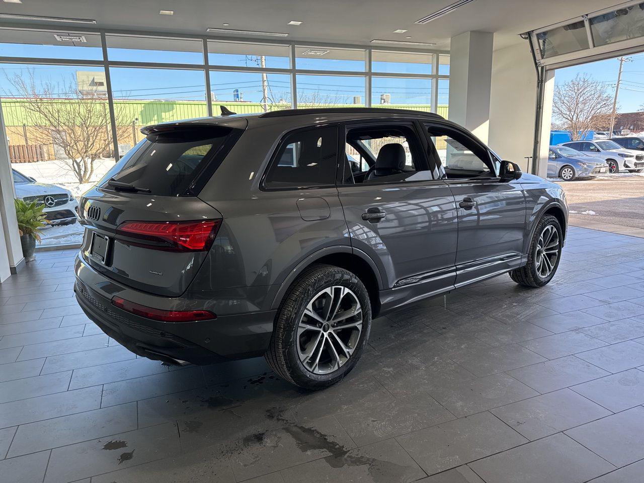 2026 Audi Q7 Premium - Photo 8