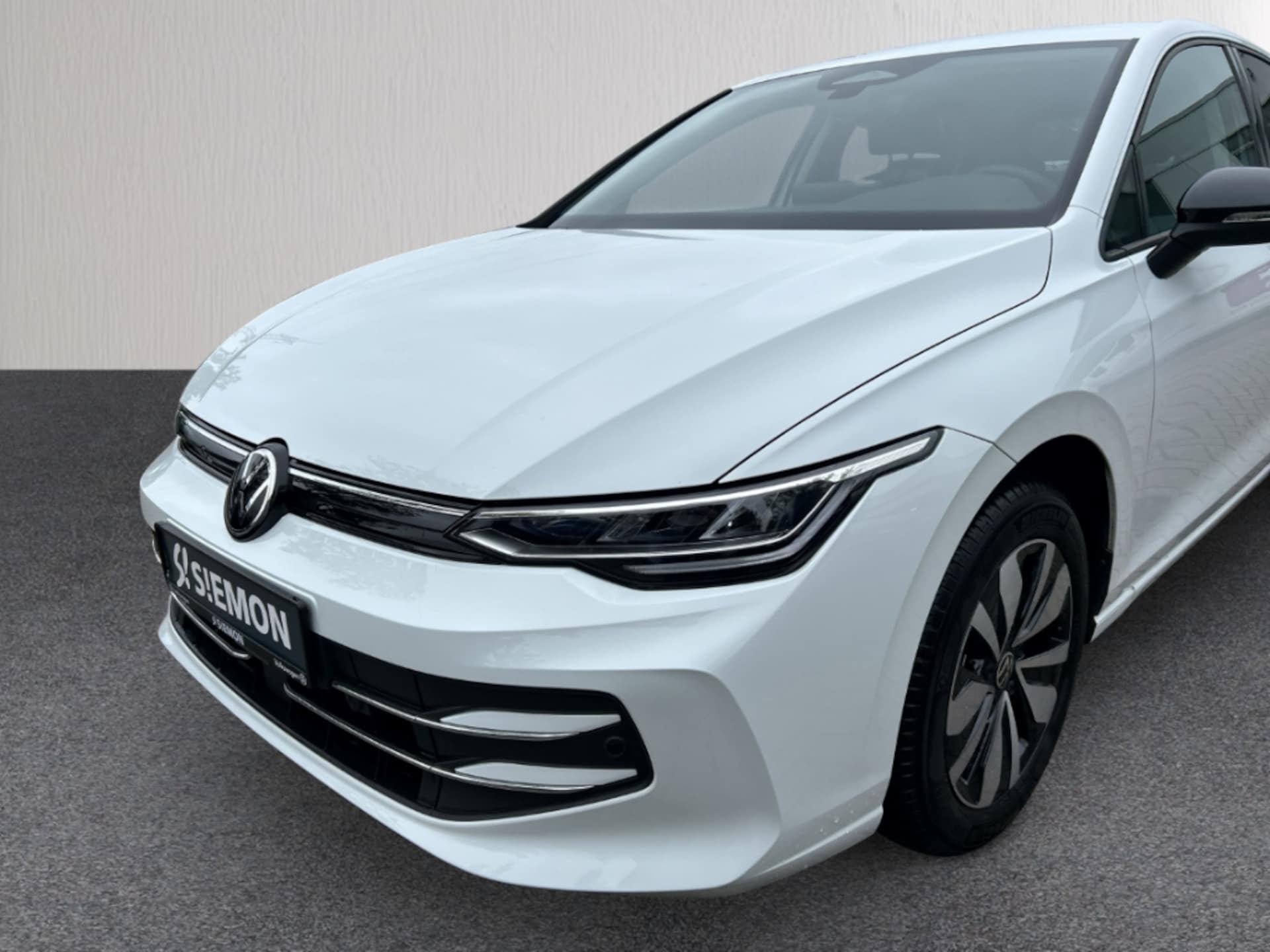 Volkswagen Golf Life