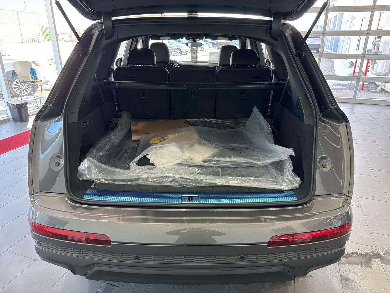 2026 Audi Q7 Premium - Photo 9