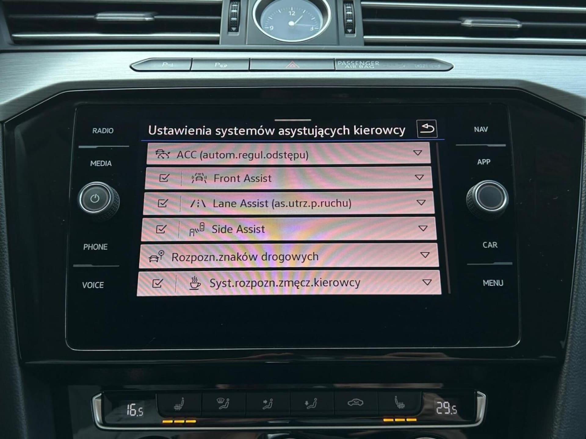 Volkswagen Arteon Model bazowy