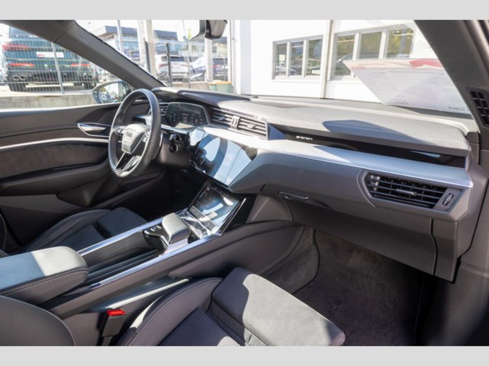 Audi Q8 e-tron – Bild 9