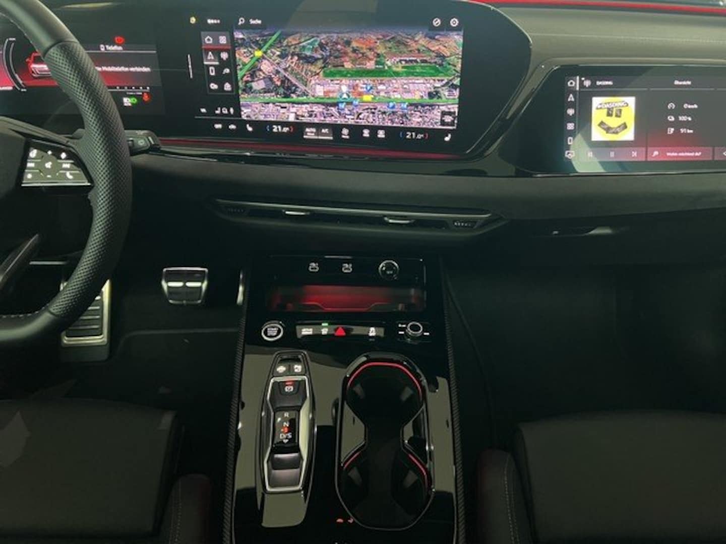 Bild über Audi A5 Avant e-hybrid e-hybrid quattro 220 kW S tronic - für weitere Informationen kontaktieren Sie den Audi Partner