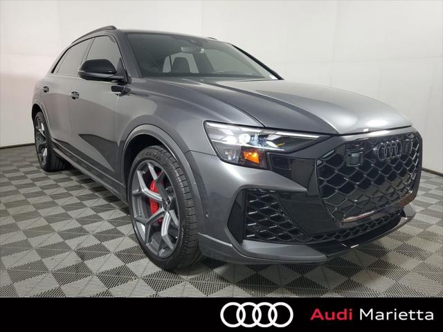 2025 Audi RS Q8 Base