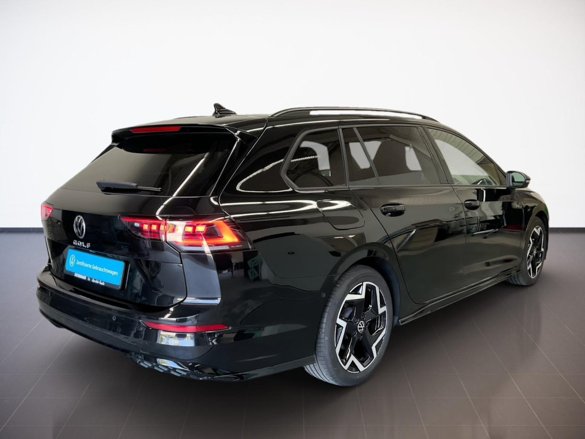 Volkswagen Golf Variant R-Line