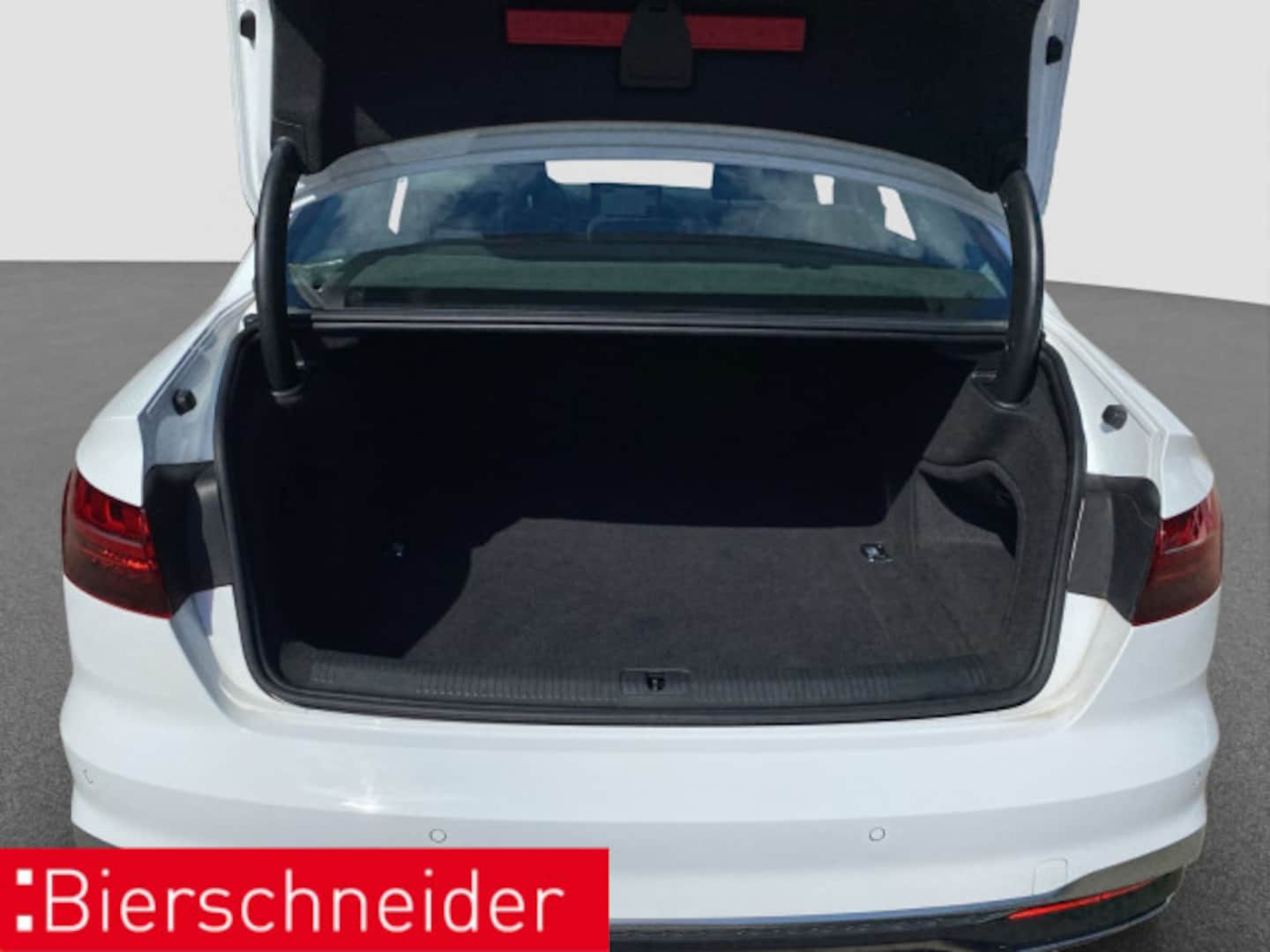 Bild über Audi A4 Limousine S line 35 TFSI S tronic - für weitere Informationen kontaktieren Sie den Audi Partner