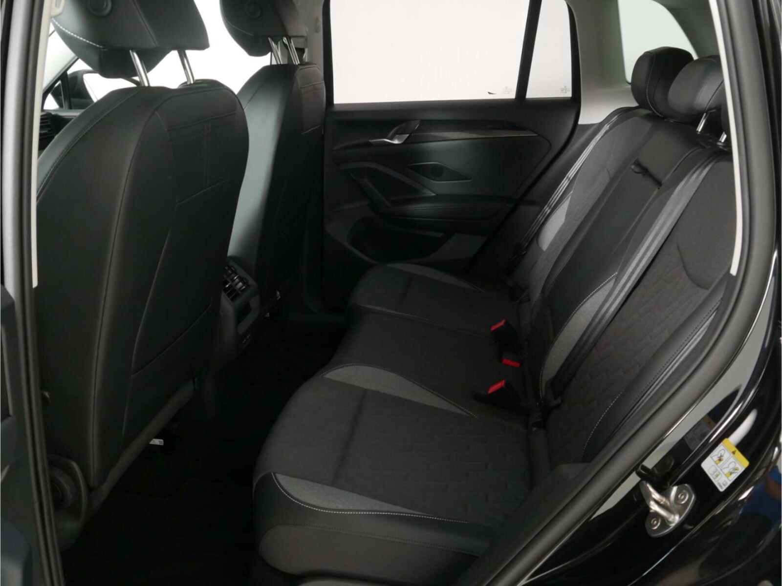 Volkswagen Tiguan – Bild 12