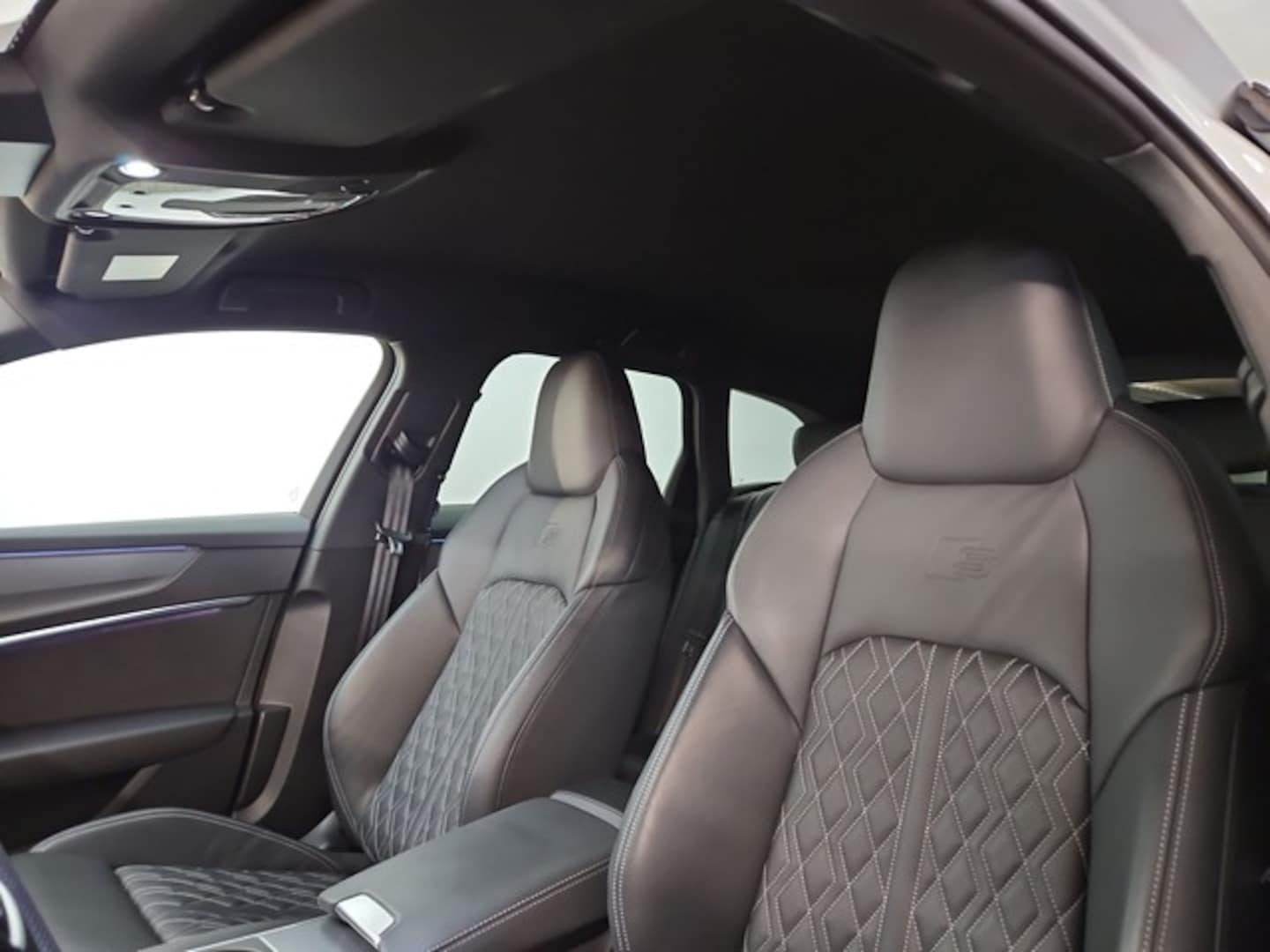 Bild über Audi S6 Avant TDI quattro tiptronic - für weitere Informationen kontaktieren Sie den Audi Partner