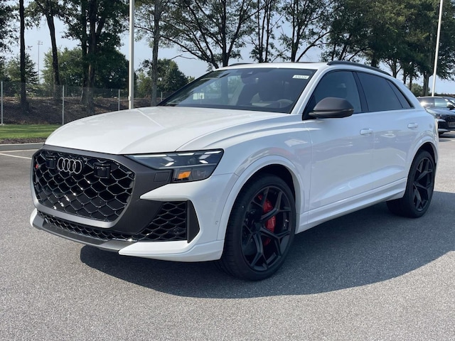 2026 Audi RS Q8 SUV performance