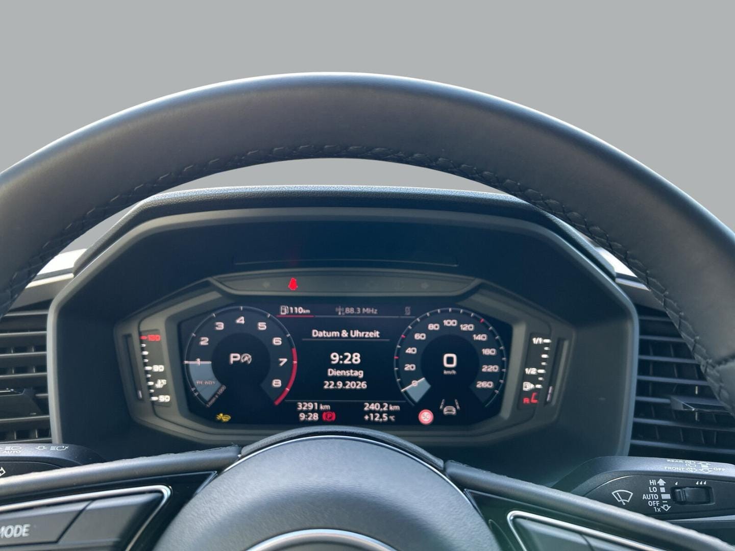 Bild über Audi A1 Sportback S line 25 TFSI S tronic - für weitere Informationen kontaktieren Sie den Audi Partner