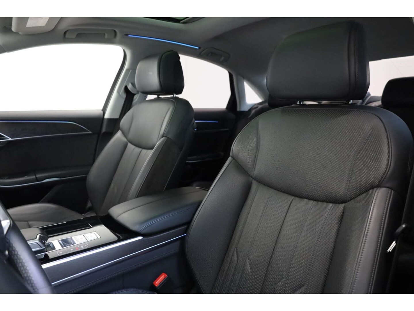 Image about Audi A8 TFSI e 60 TFSI e quattro 330(449) kW(PS) tiptronic