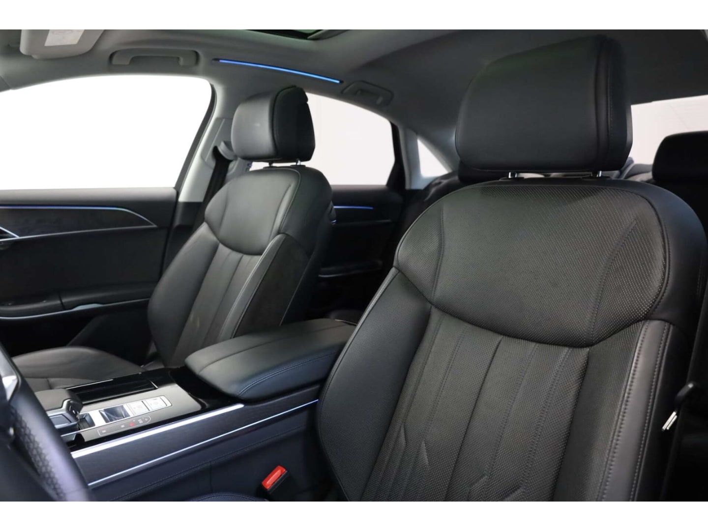 Image about Audi A8 TFSI e 60 TFSI e quattro 330(449) kW(PS) tiptronic