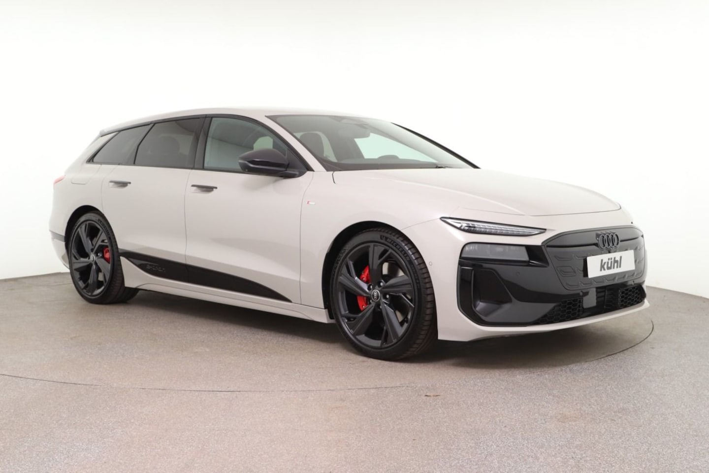 Bild über Audi A6 Avant e-tron S line business e-tron performance 270 kW - für weitere Informationen kontaktieren Sie den Audi Partner