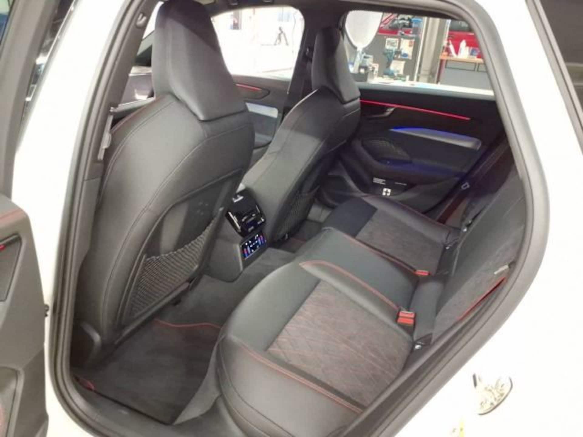 Audi A6 Avant e-hybrid