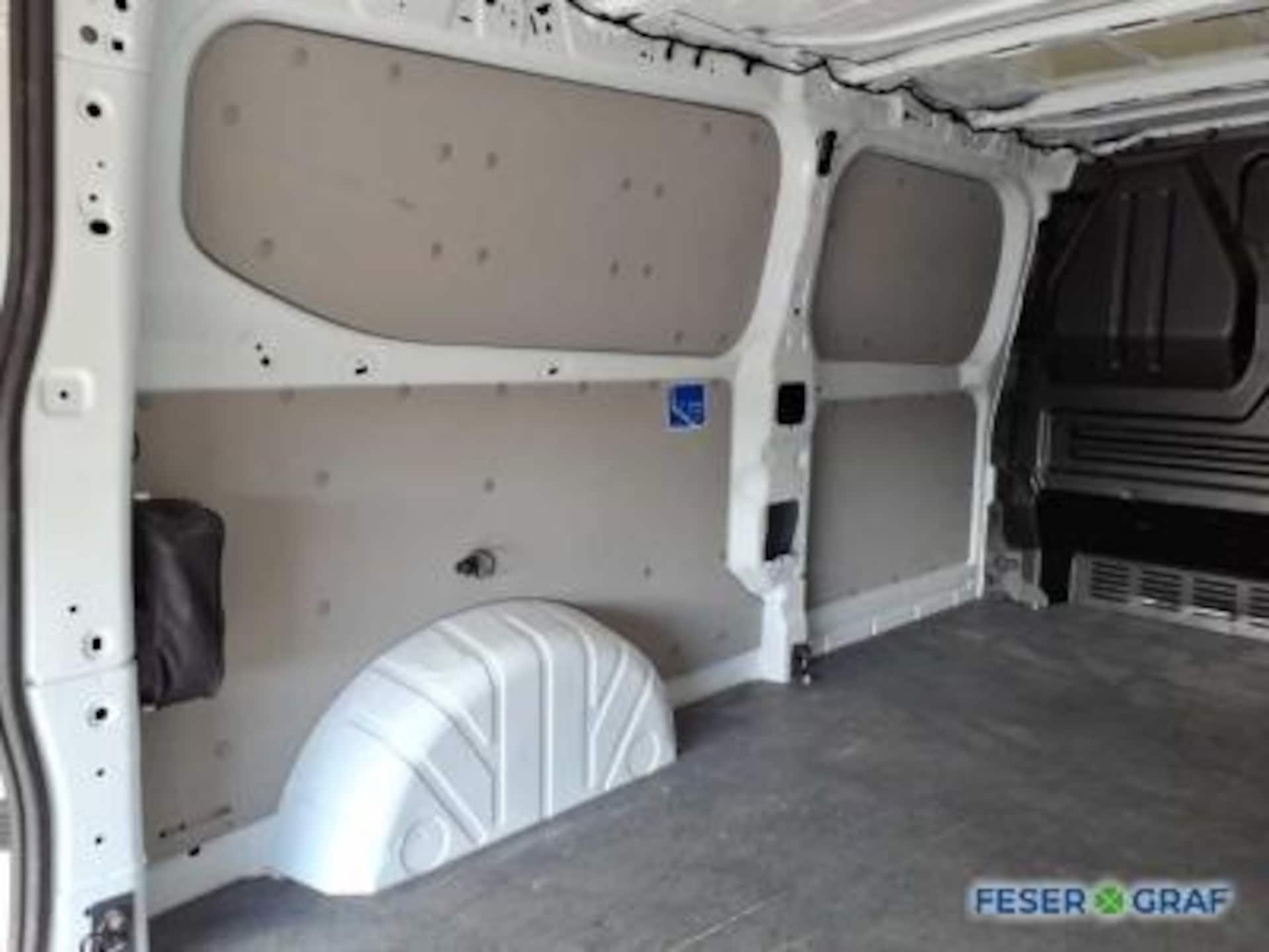 Volkswagen Transporter Kasten langer Radstand