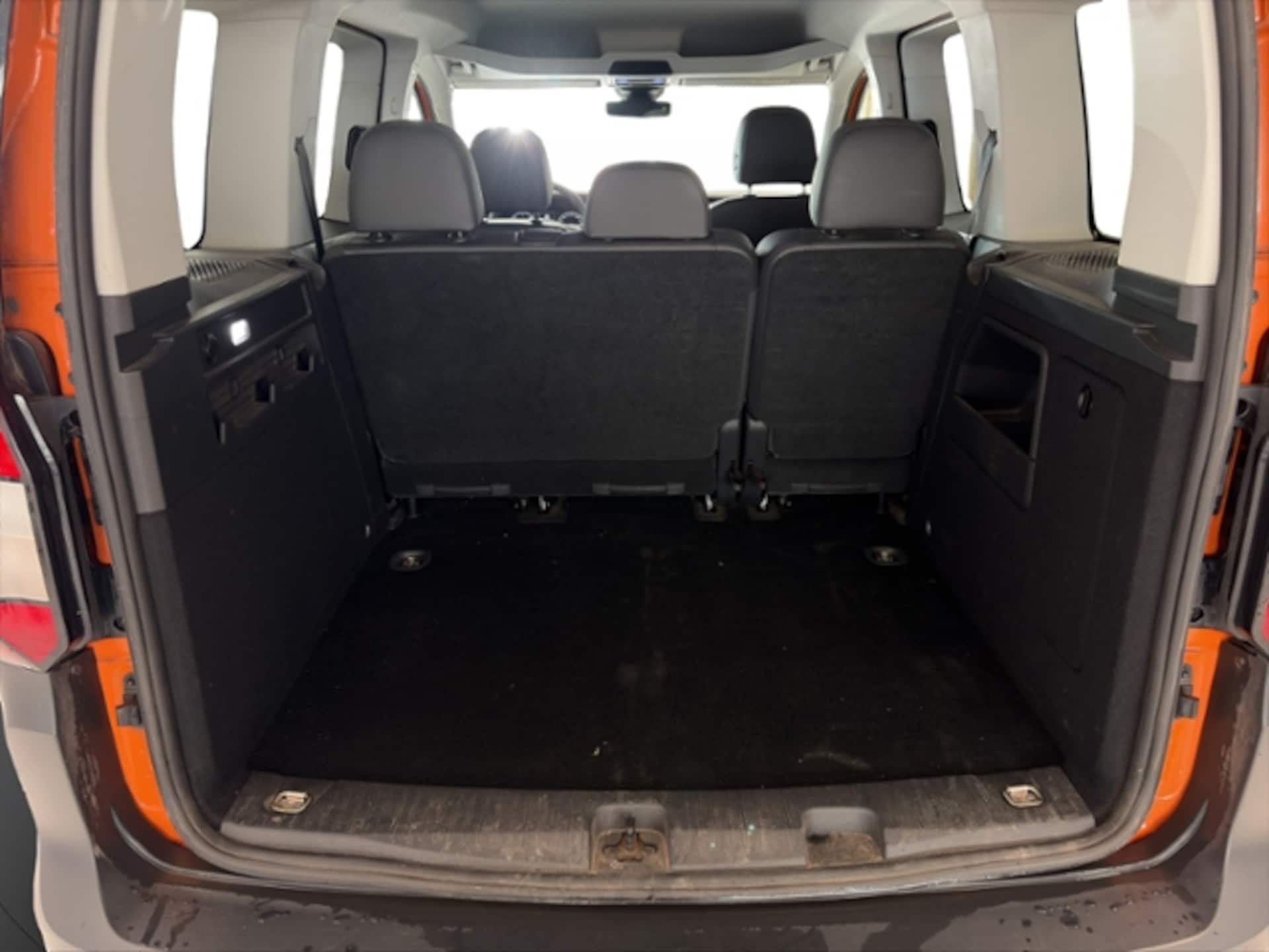Volkswagen Caddy Kombi Basis-Modell