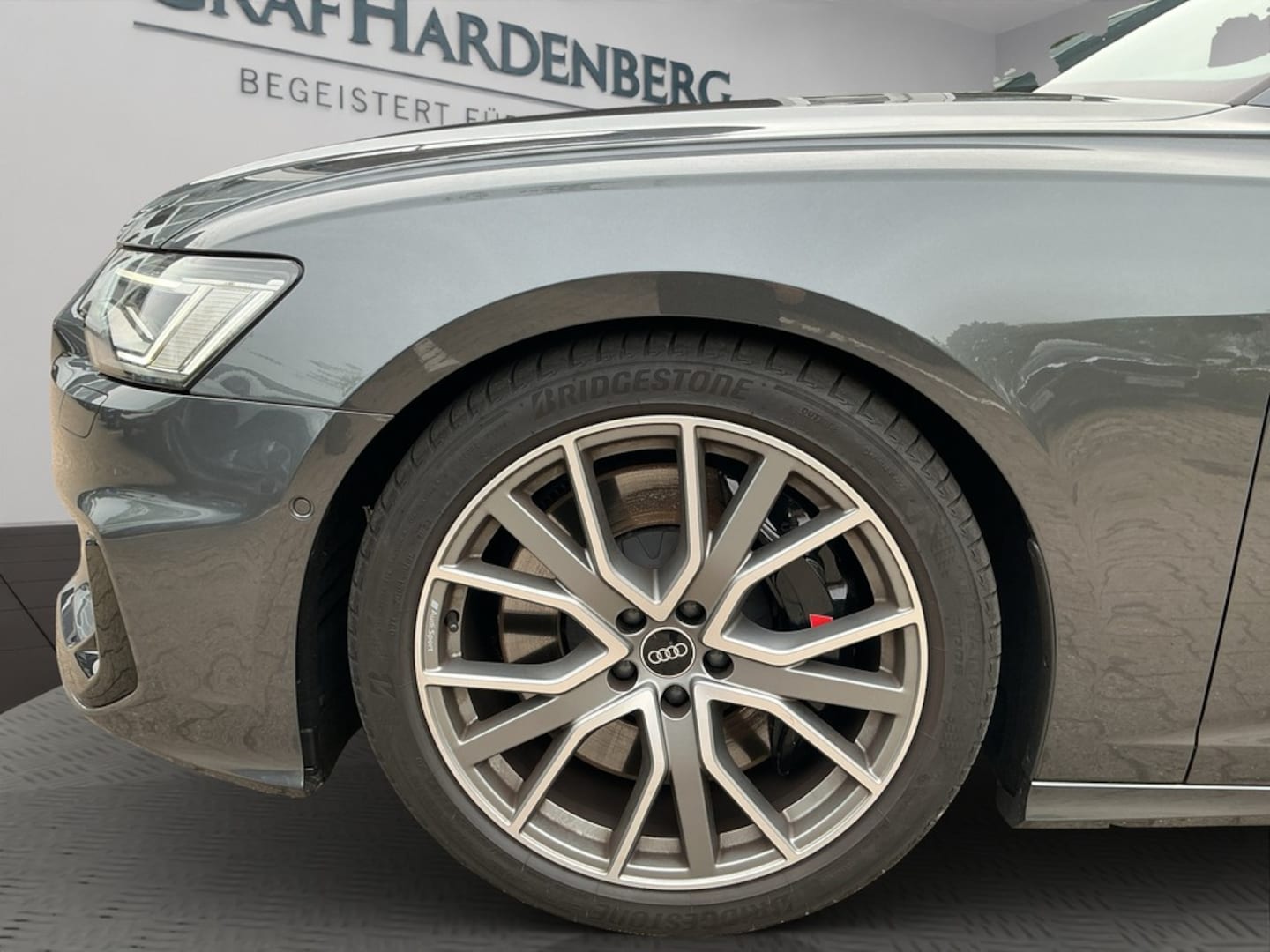 Bild über Audi S6 Avant TDI quattro tiptronic - für weitere Informationen kontaktieren Sie den Audi Partner