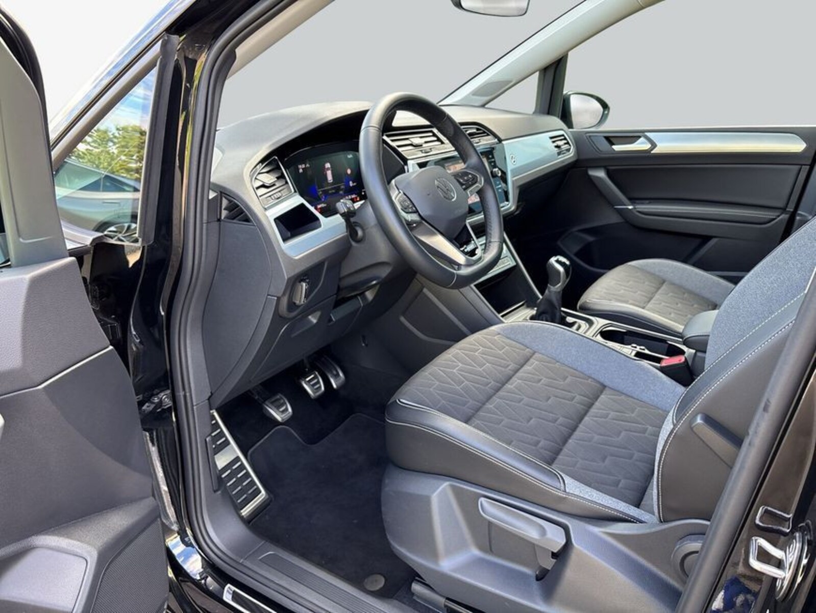 Volkswagen Touran – Bild 9