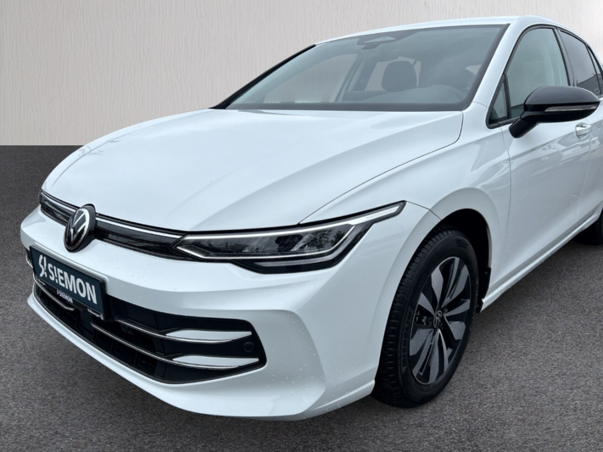 Volkswagen Golf Life